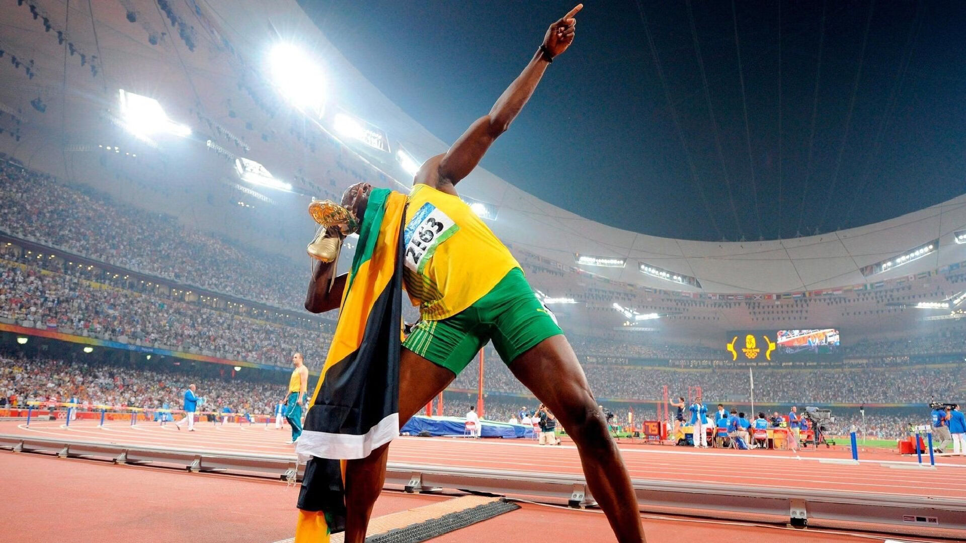 《直播平台与电竞合作新模式：内容多样化铺开》，电竞行业和直播行业