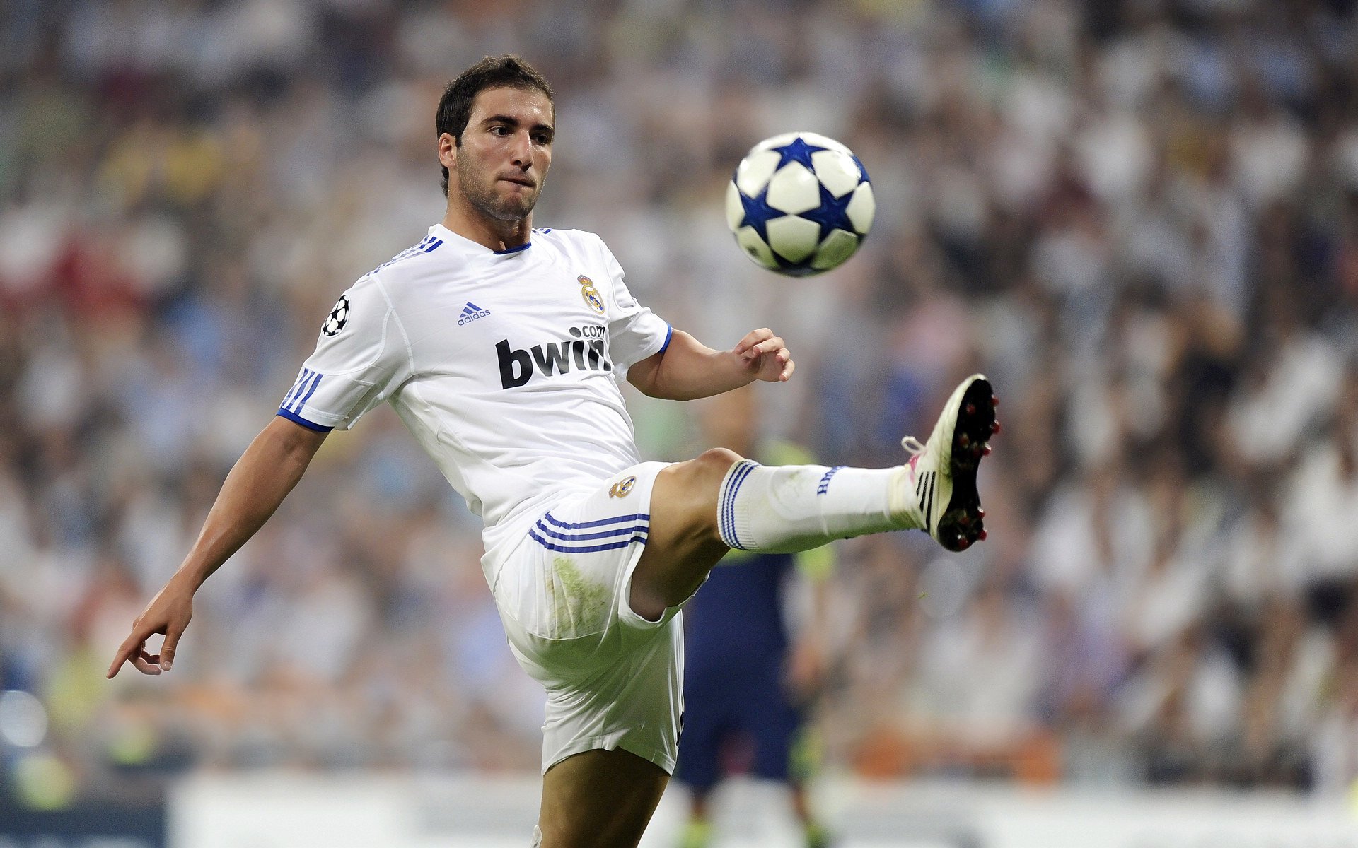 未来联盟:虚拟现实+增强现实打造全新比赛“沉浸体验”,未来联盟第一人